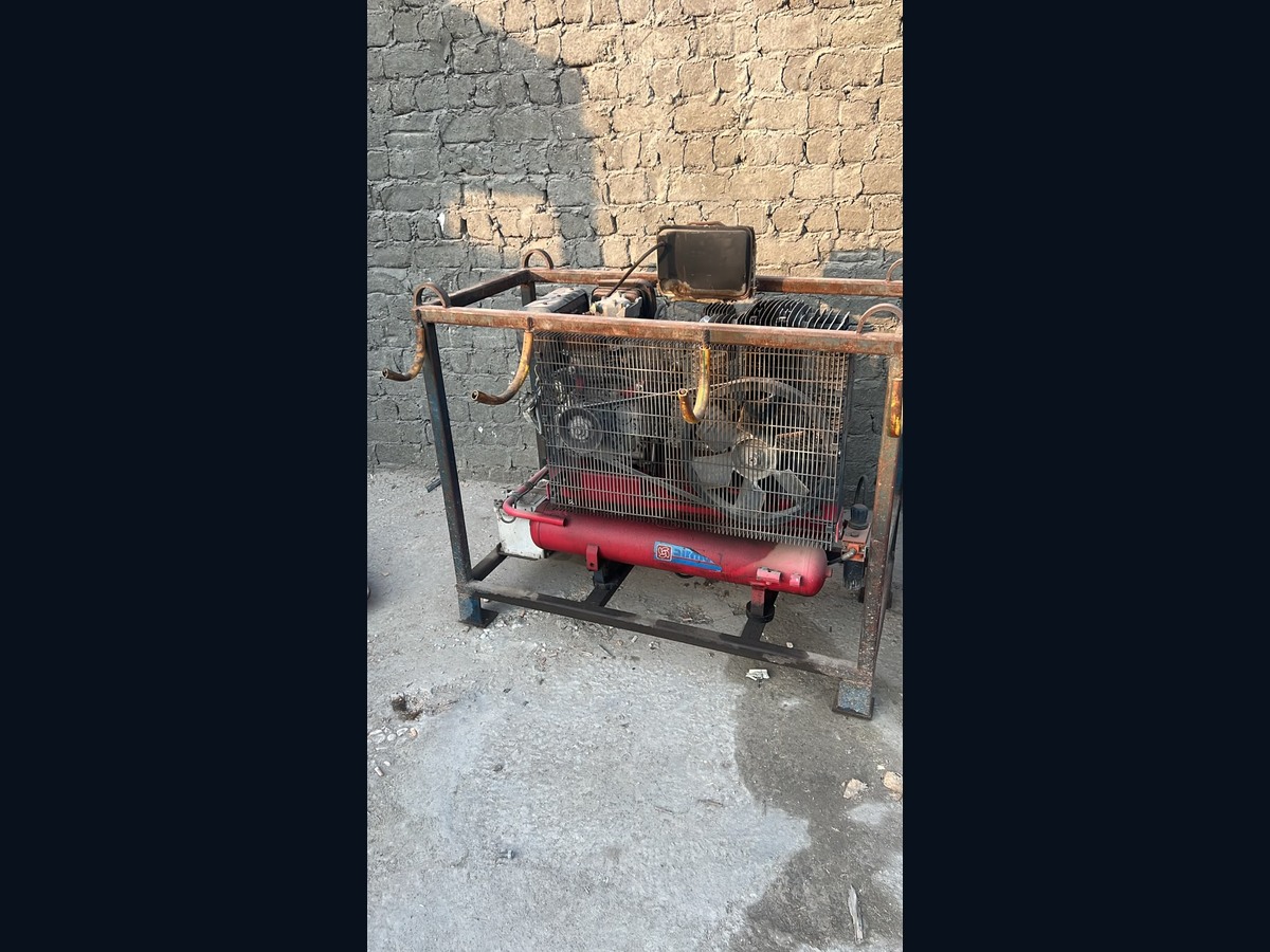 مولدات ومعدات
